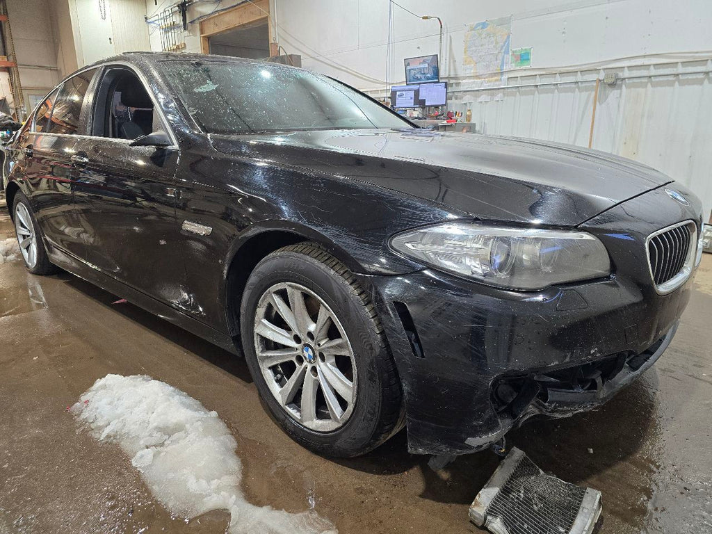 528I      2015 Seat Belt Rear 615172