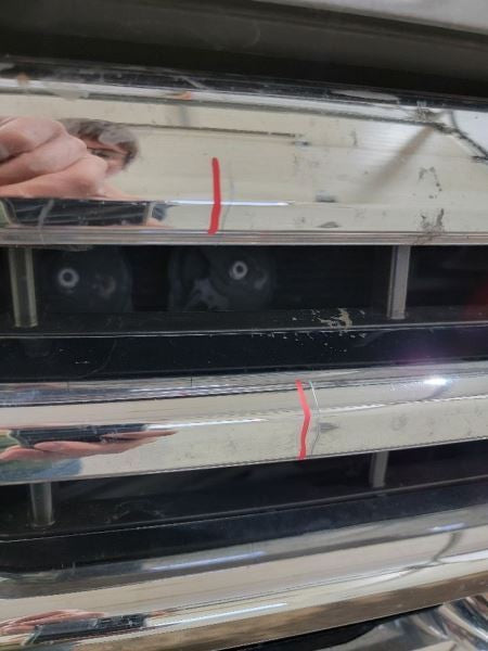 Grille Center XLT 5 Chrome Bars Fits 15-17 FORD F150 PICKUP 536940