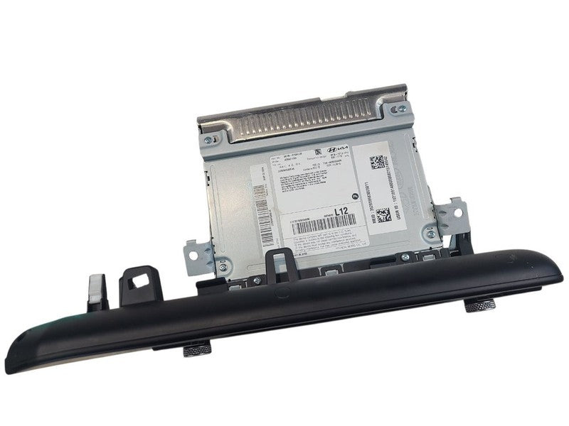 Audio Equipment Radio Display And Receiver US Market Fits 21-23 ELANTR