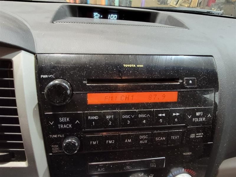 TUNDRA    2009 Owners Manual 501568