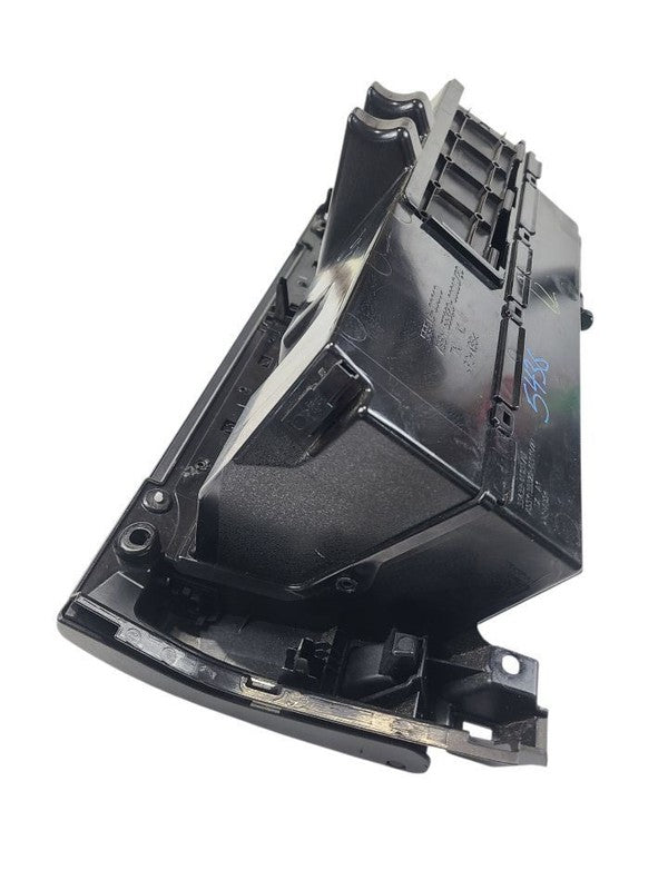 TUNDRA    2012 Glove Box 661376