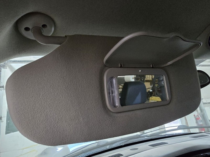 Driver Sun Visor Crew Cab 4 Door Fits 09-12 DODGE 1500 PICKUP 621415