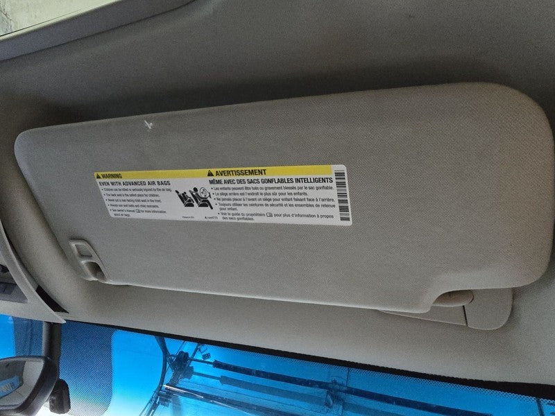 Passenger Right Sun Visor Illuminated Fits 07-14 ESCALADE 613161