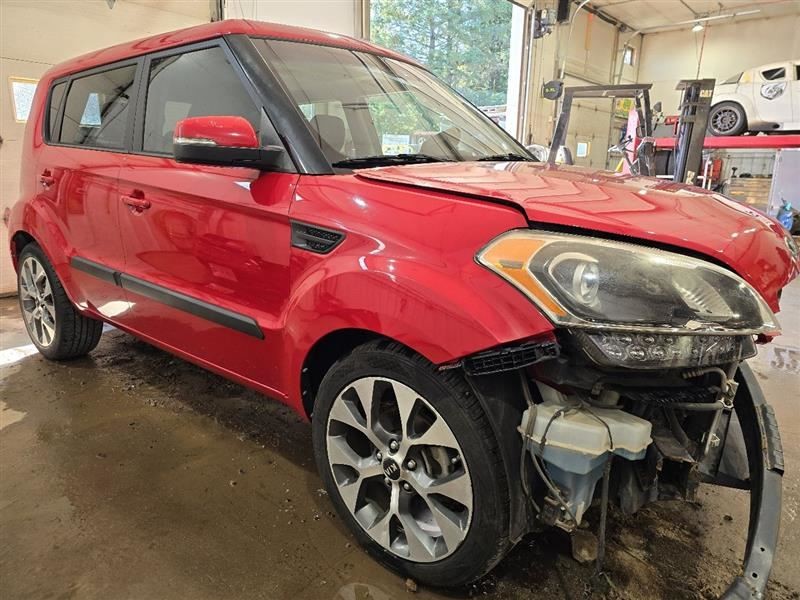 Driver Left Quarter Glass With Privacy Tint Fits 10-13 SOUL 600380