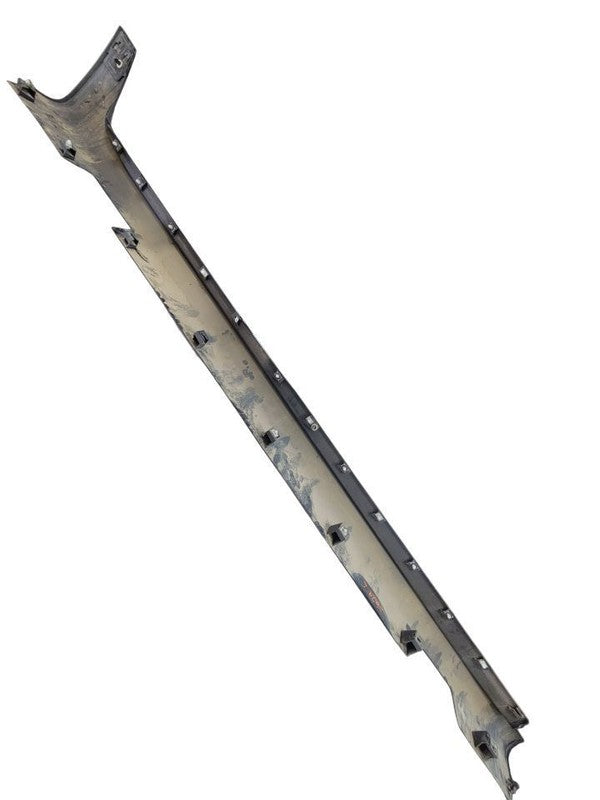 PACIFICA  2018 Rocker Panel Moulding 676787