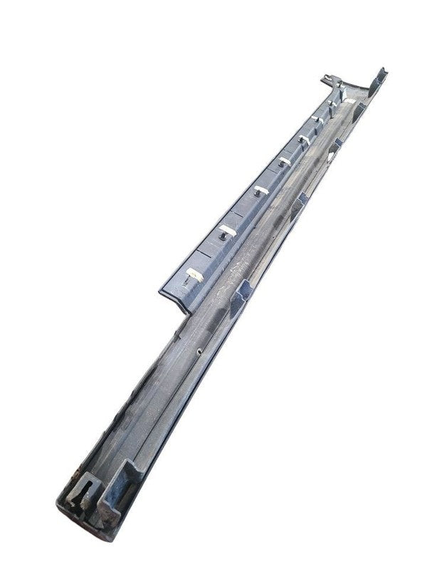 GHIBLI    2019 Rocker Panel Moulding 664910