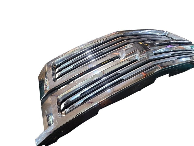 Grille Without Black Bowtie Premier Opt 1LZ Fits 15-20 SUBURBAN 1500 6