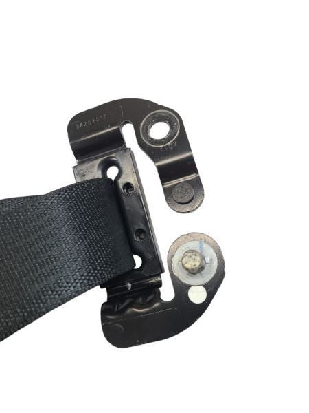 REAR F150      2018 Center Retractor Seat Belt Rear 580473