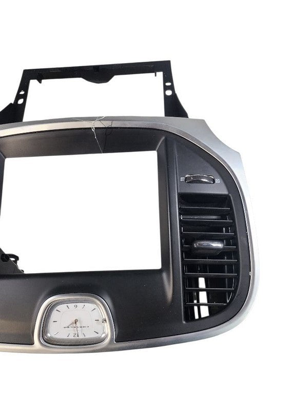 300       2014 Dash Bezel 654545
