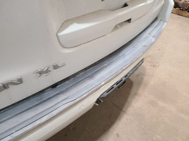 Rear Bumper With Chrome Step Pad Denali Fits 15-16 YUKON XL 1500 67959