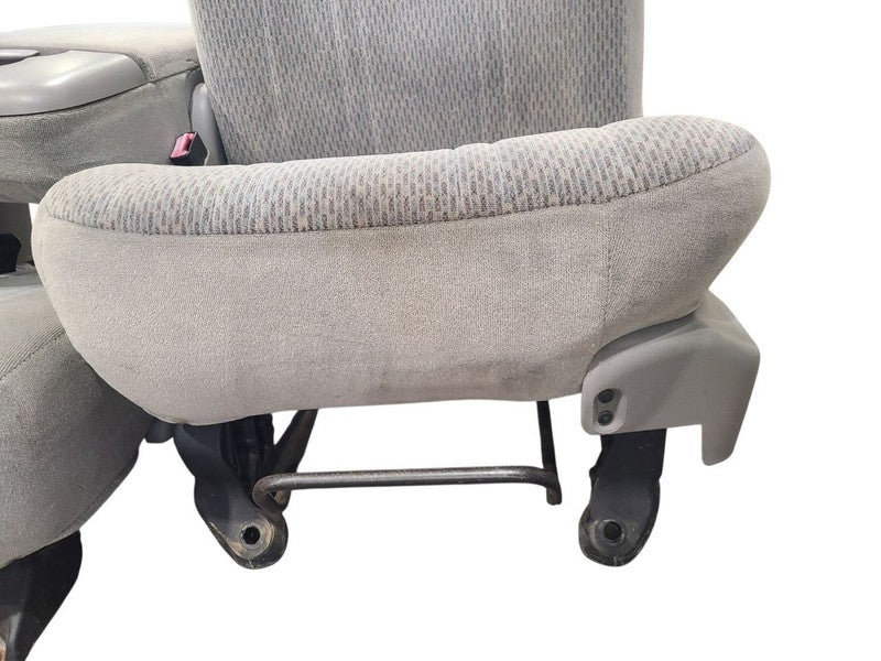 F250      1998 Front Seat 666808