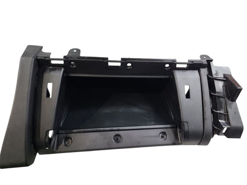 200       2015 Glove Box 644801