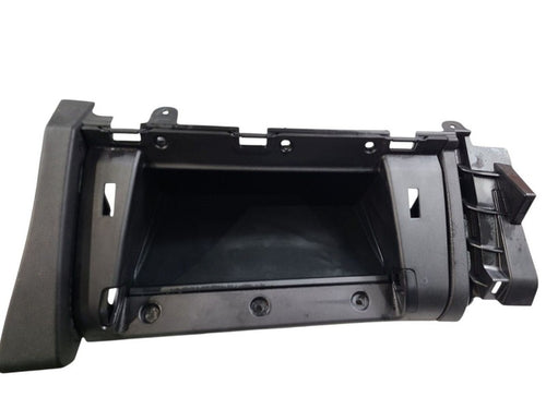 200       2015 Glove Box 644801