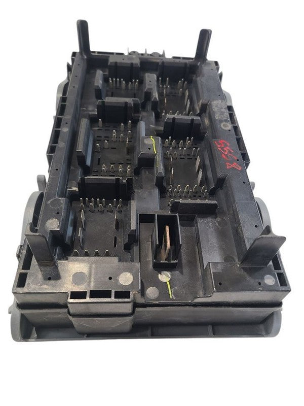 Fuse Box Engine Duramax Fits 07-09 SIERRA 2500 PICKUP 669436