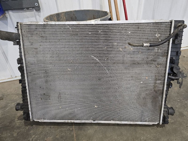 Radiator Fits 08-10 FORD F250SD PICKUP 626855