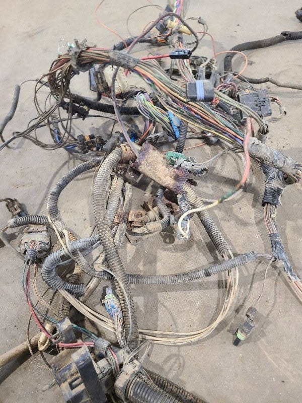 TCHEV3500 1990 Engine Wire Harness 663976