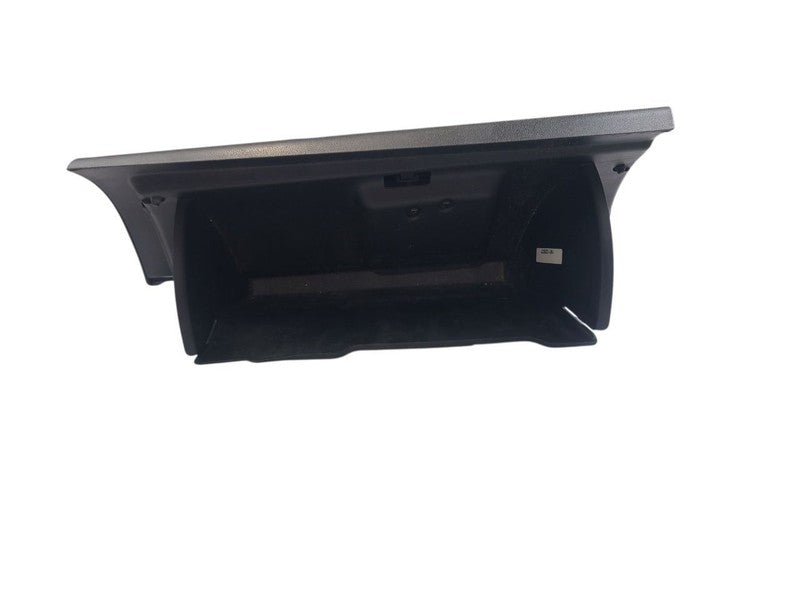 PILOT     2011 Glove Box 662137