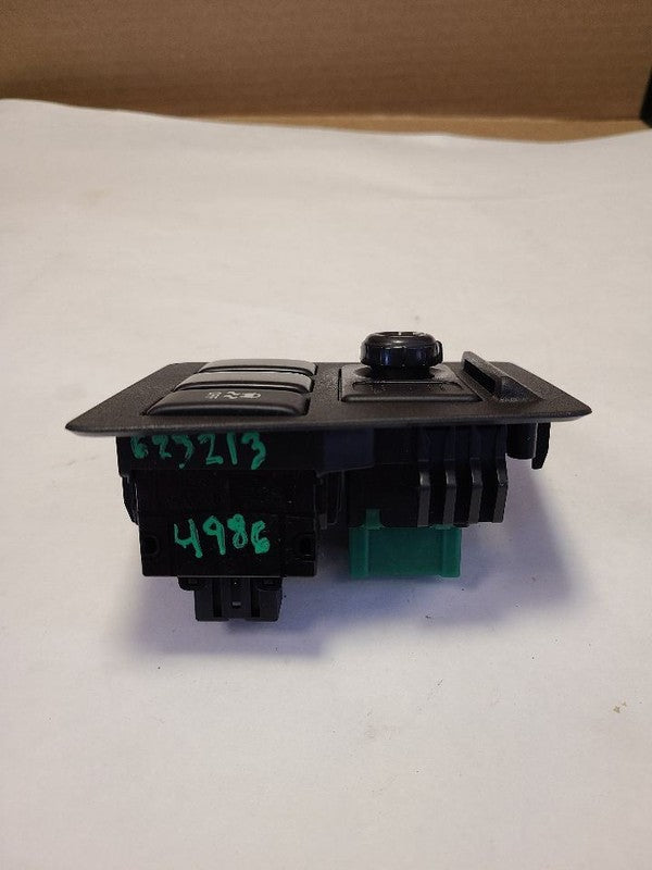 ROGUEOLD  2015 Dash/Interior/Seat Switch 623213