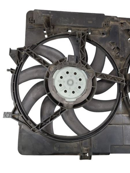 Radiator Fan Motor Fan Assembly Fits 08-17 AUDI A5 599369