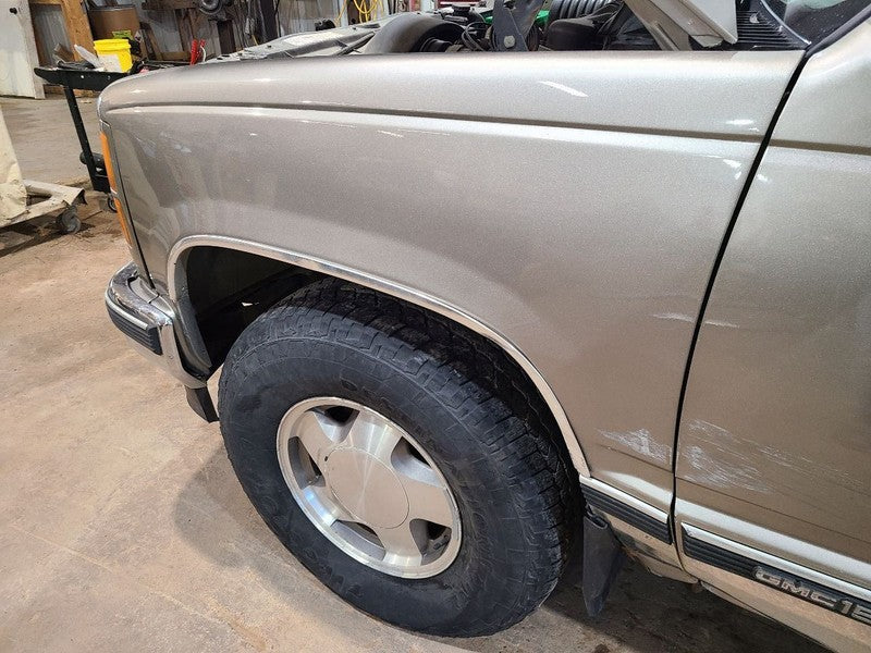Driver Fender Front Fits 88-02 CHEVROLET 3500 PICKUP 664302