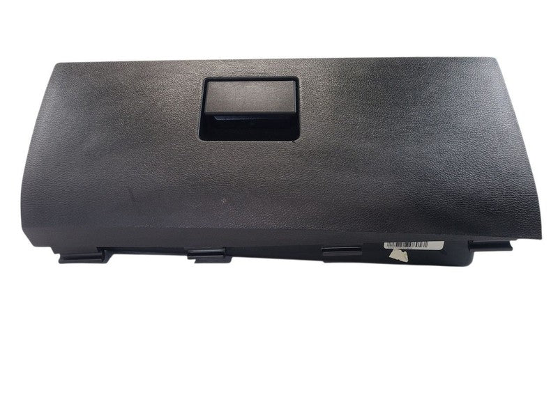 RAM1500   2017 Glove Box 668548