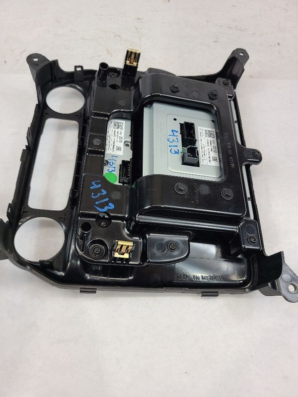 Info-GPS-TV Screen Display Screen Fits 16-19 SILVERADO 2500 PICKUP 552