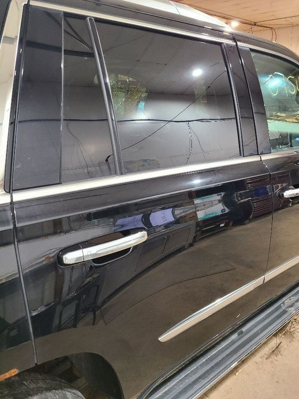 Passenger Right Rear Side Door Fits 15-20 ESCALADE 664116