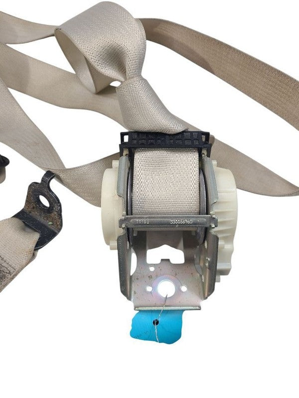200       2016 Seat Belt Rear 619414