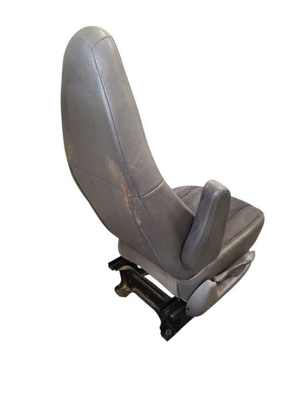 Driver Front Seat Bucket Cloth Opt AS5 Fits 15-24 EXPRESS 2500 VAN 676