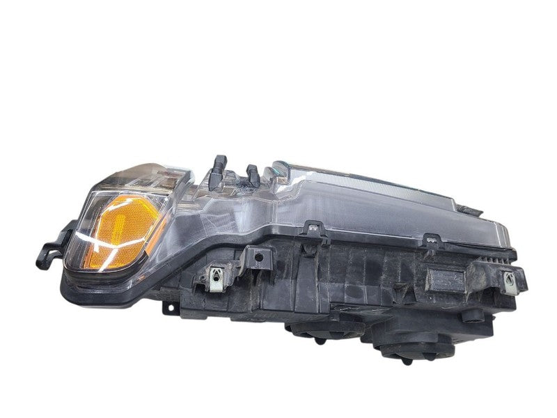 Passenger Headlight Halogen Fits 20-23 SILVERADO 2500 PICKUP 675361