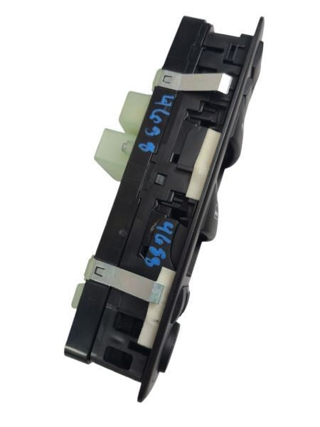 GRANDCHER 2015 Front Door Switch 591228
