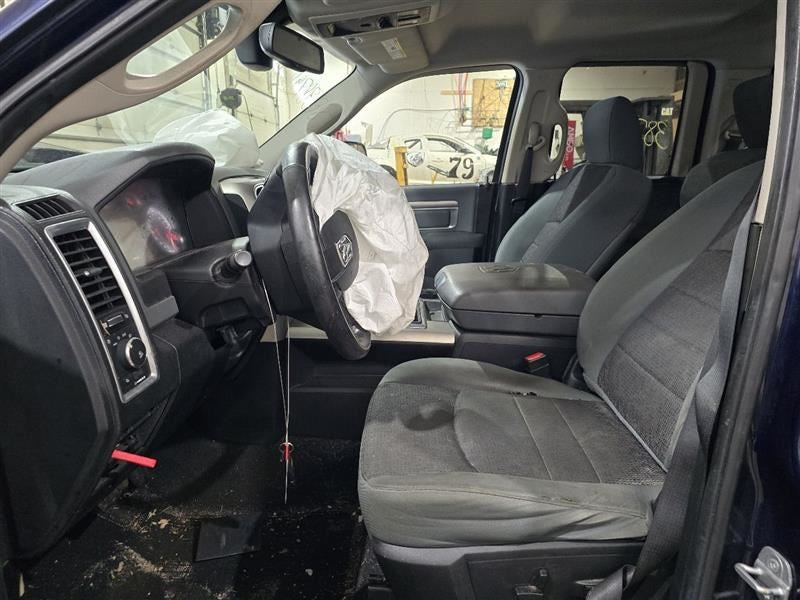 RAM1500   2014 Dash/Interior/Seat Switch 579929