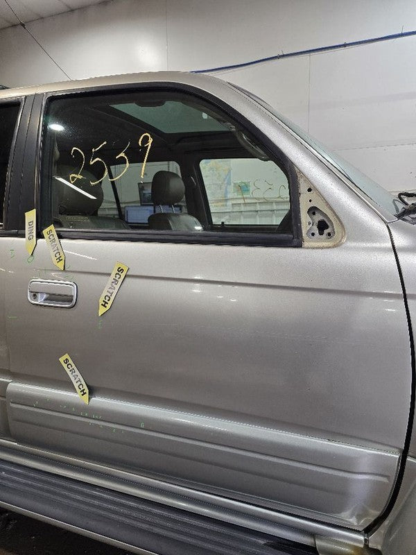 Passenger Front Door Limited Body Side Moulding Fits 96-02 4 RUNNER 62