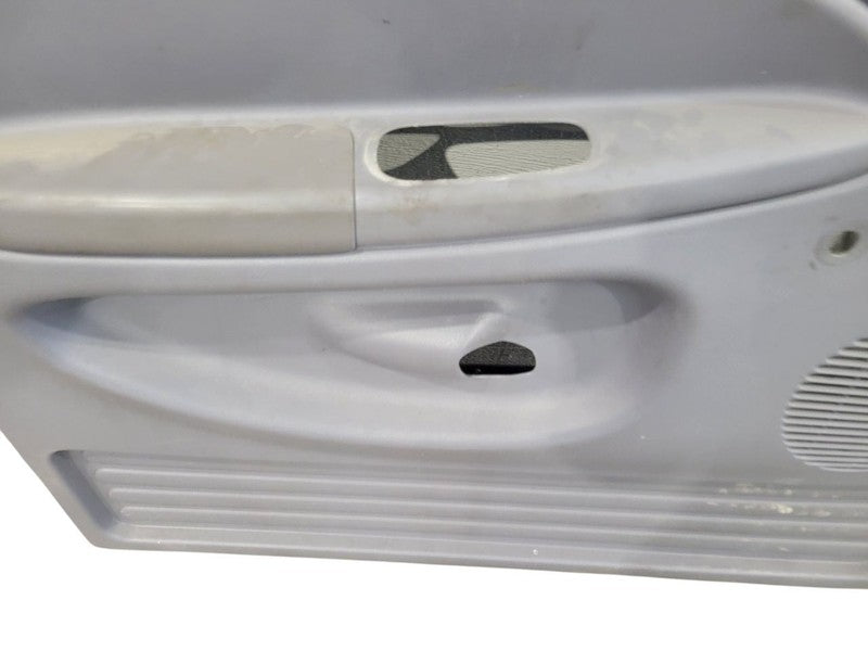 RAM1500   2001 Front Door Trim Panel 667051