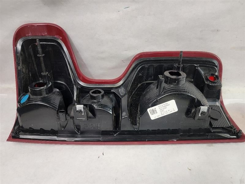 Drivers Side SILVRDO35 2020 Tail Light 395624