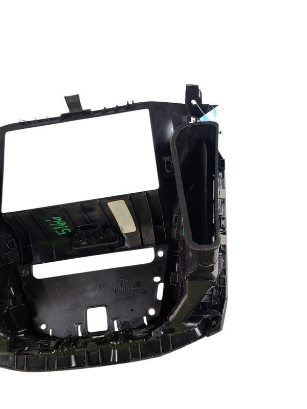 FOCUS     2012 Dash Bezel 645442