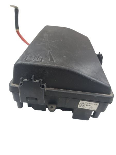 Fuse Box Engine Fits 14-17 REGAL 595025