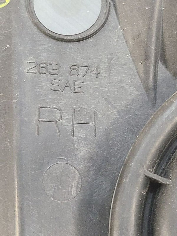 Passenger Right Headlight Xenon HID Fits 09-14 ESCALADE 676693