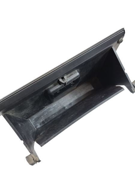 F150      2013 Glove Box 575511