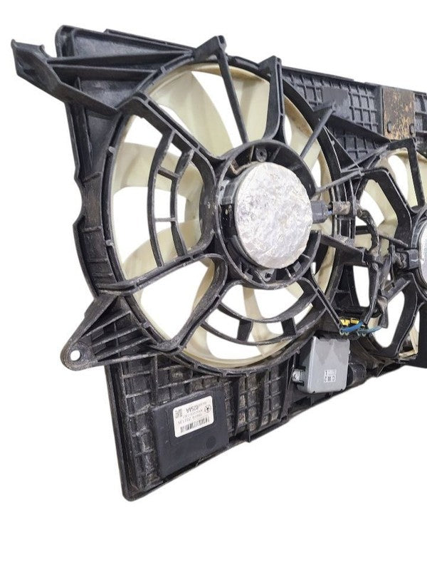 Radiator Fan Motor Fan Assembly Fits 14-23 CHEROKEE 661725