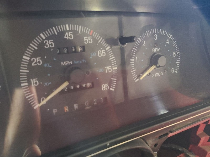 F150      1990 Cowl 678552