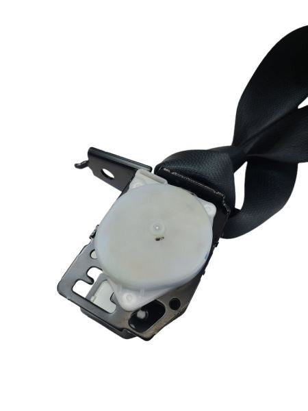 RX8       2005 Seat Belt Rear 570723