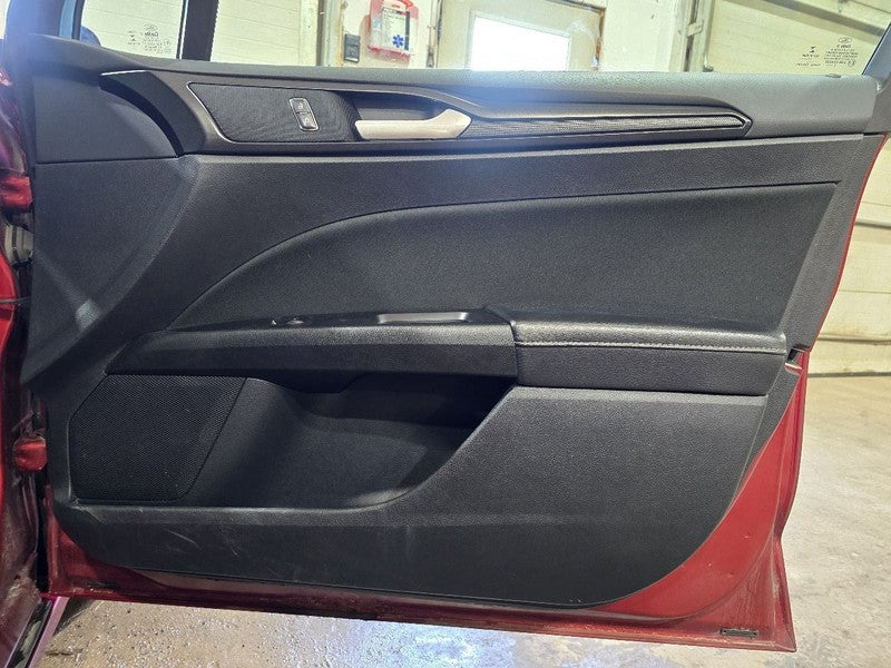 FUSION    2018 Front Door Trim Panel 638090