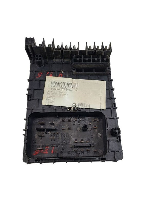 Fuse Box Engine Germany Built VIN W 1st Digit Limited Fits 12-18 TIGUA