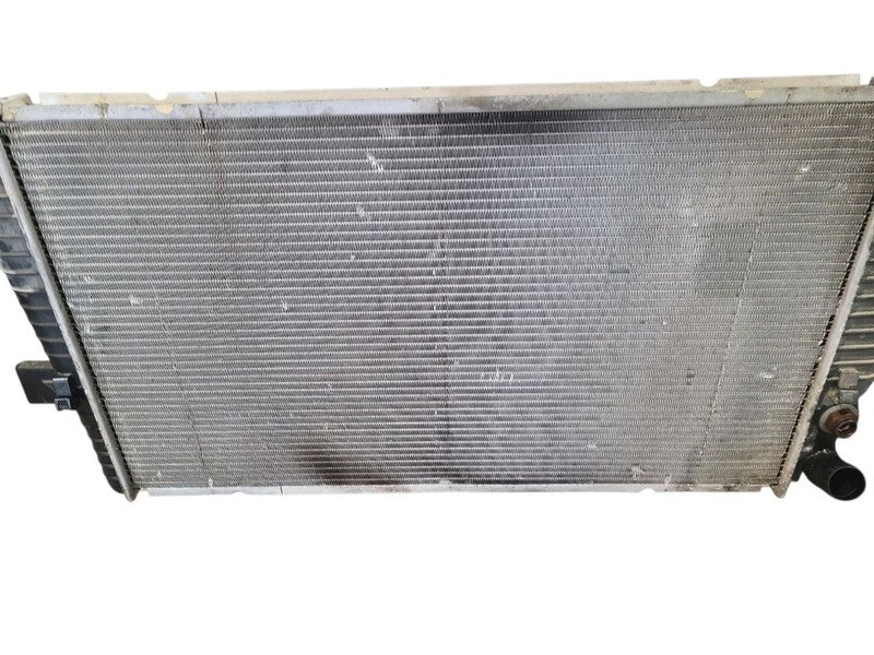 Radiator Fits 01-05 SIERRA 2500 PICKUP 633586