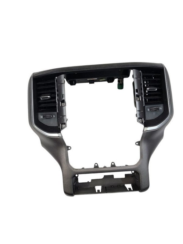 RAM3500   2021 Dash Bezel 618501