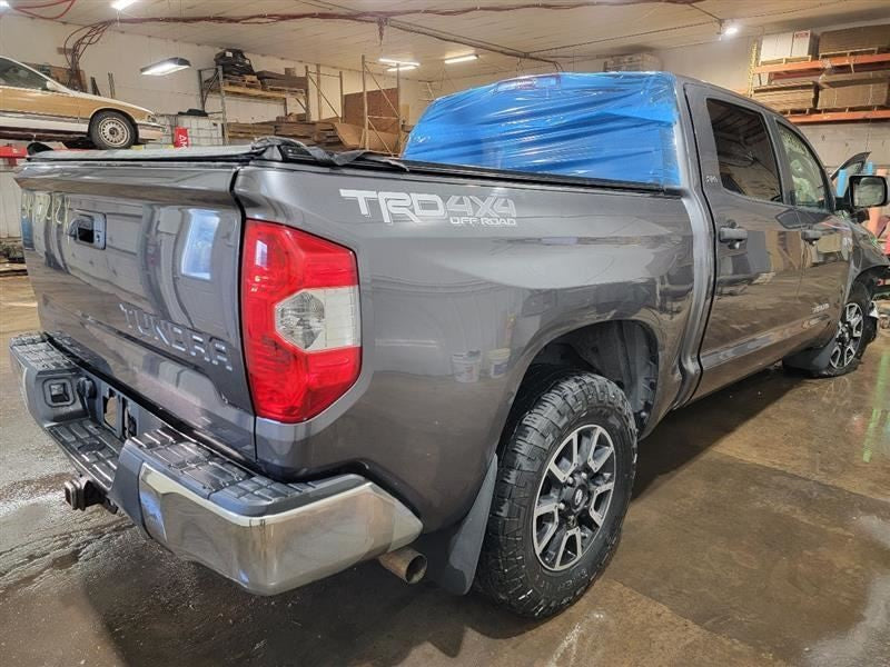 TUNDRA    2014 Steering Wheel 357590