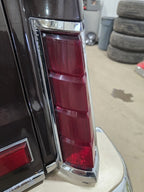 Passenger Right Tail Light Fits 80-83 LINCOLN MARK SERIES 626673
