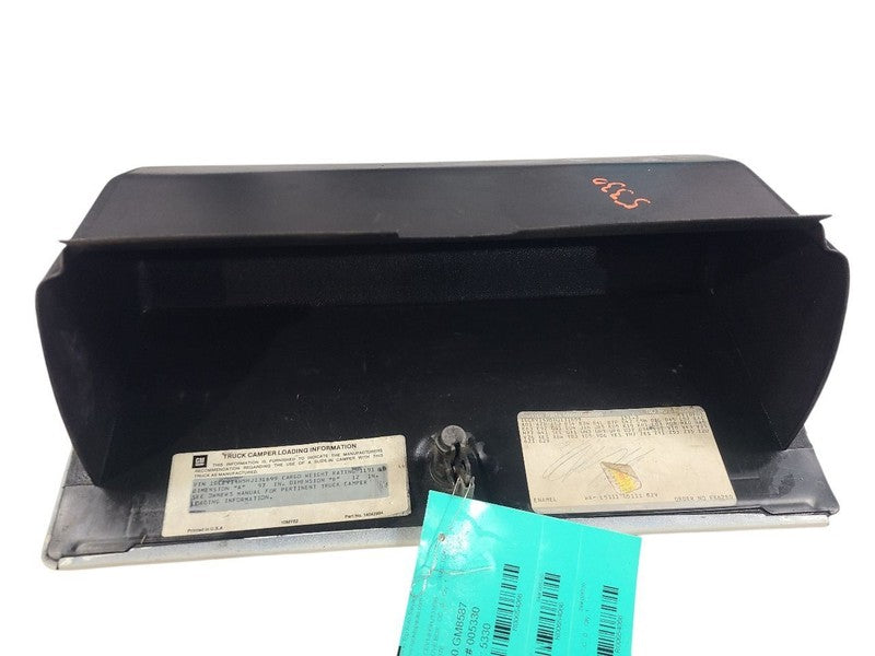 TCHEV10   1987 Glove Box 654066