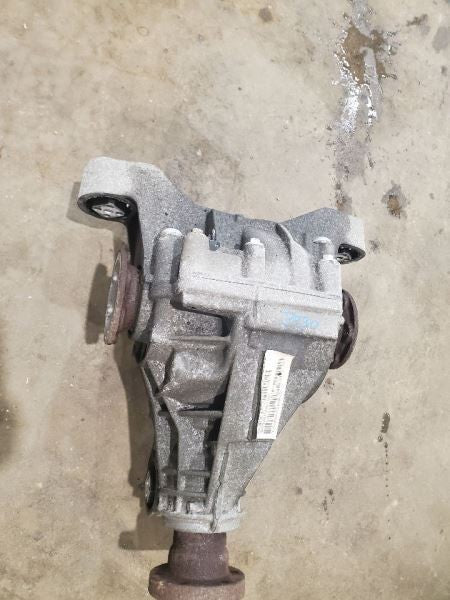 Carrier Rear 6 Cylinder 3.6L Fits 04-10 TOUAREG 413627